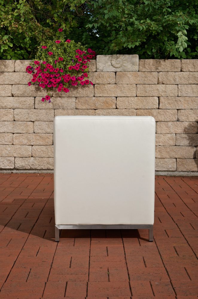 1392968845_e33f811744