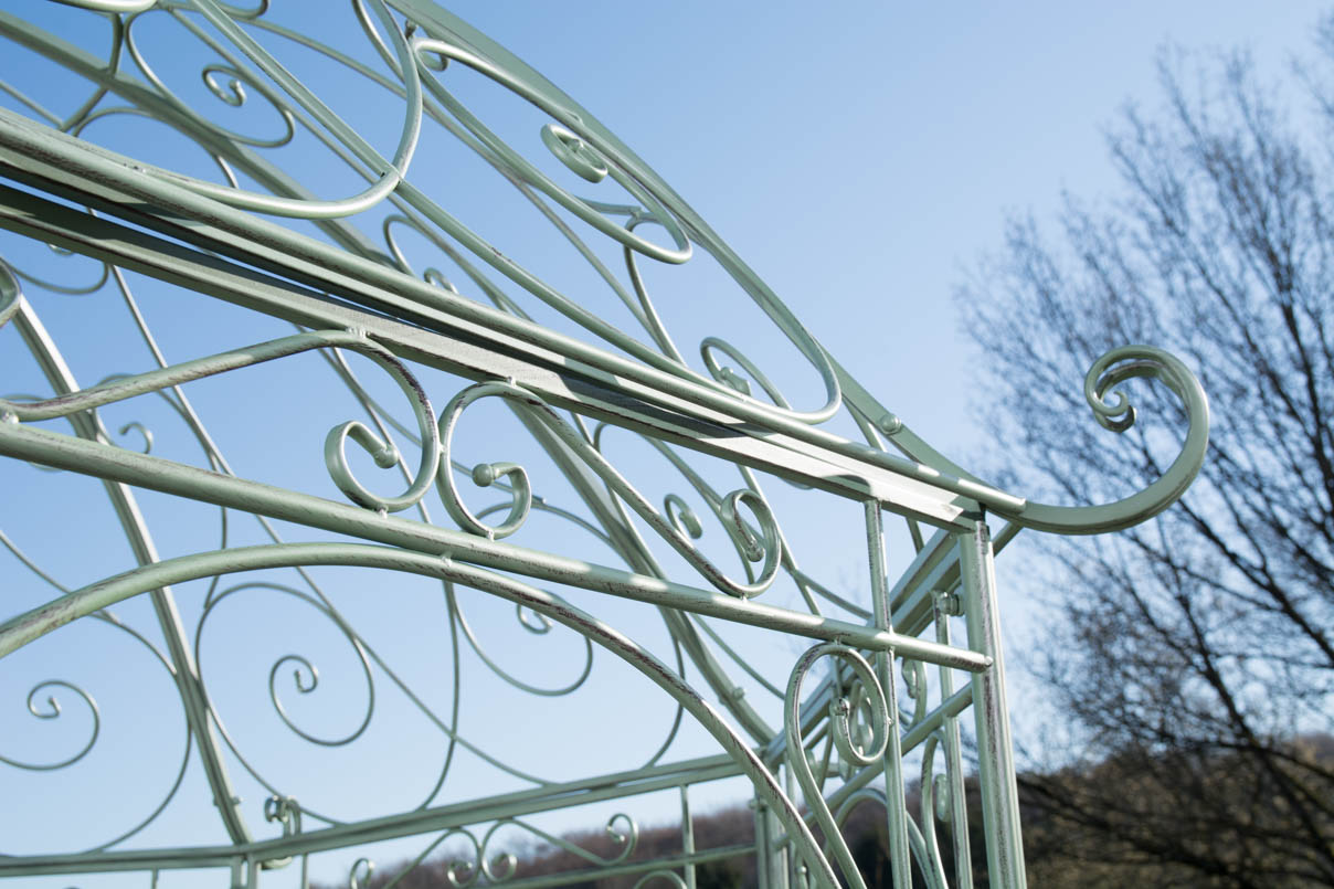 1430739802_824aee66f7