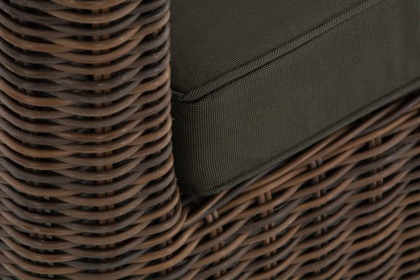 1432818843_ea947430a8