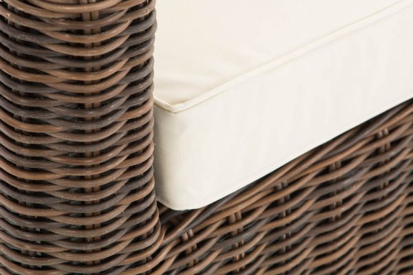 1432818996_88e49b9192