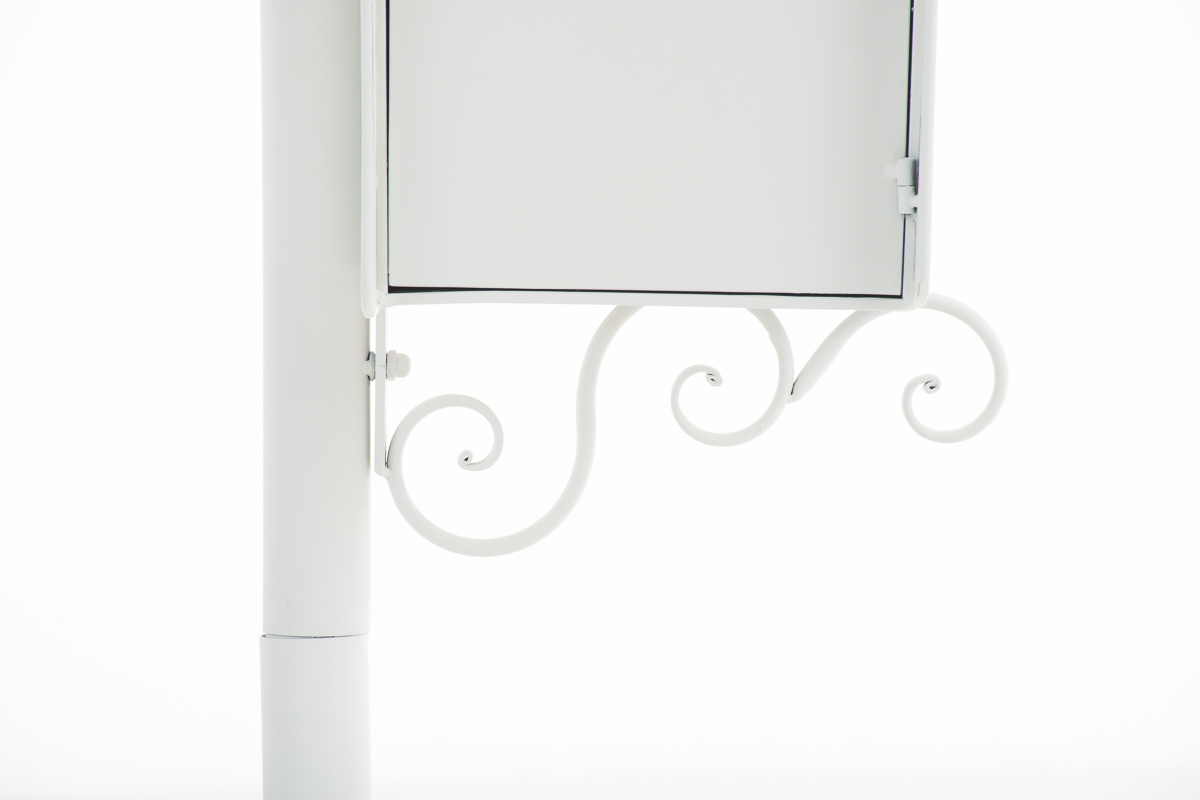 1444303331_e8be87b0fc