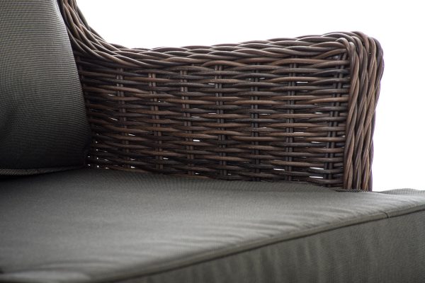 1456843225_c694a26140