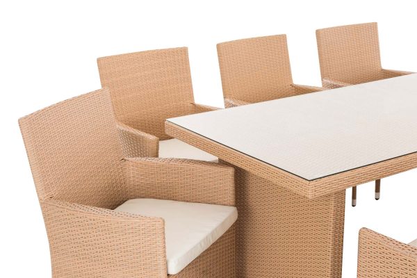 1535615240_b880e31419