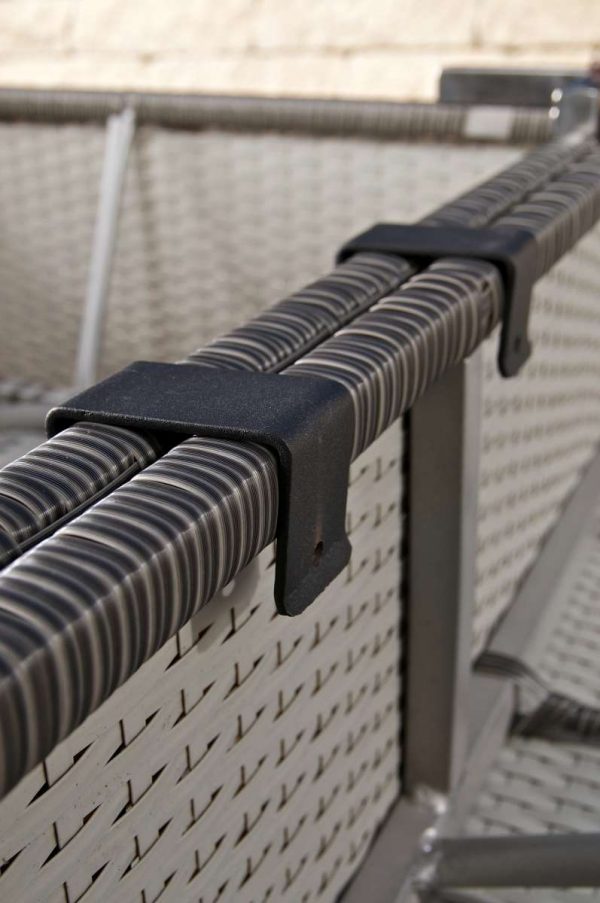 1538396422_6b015cf496