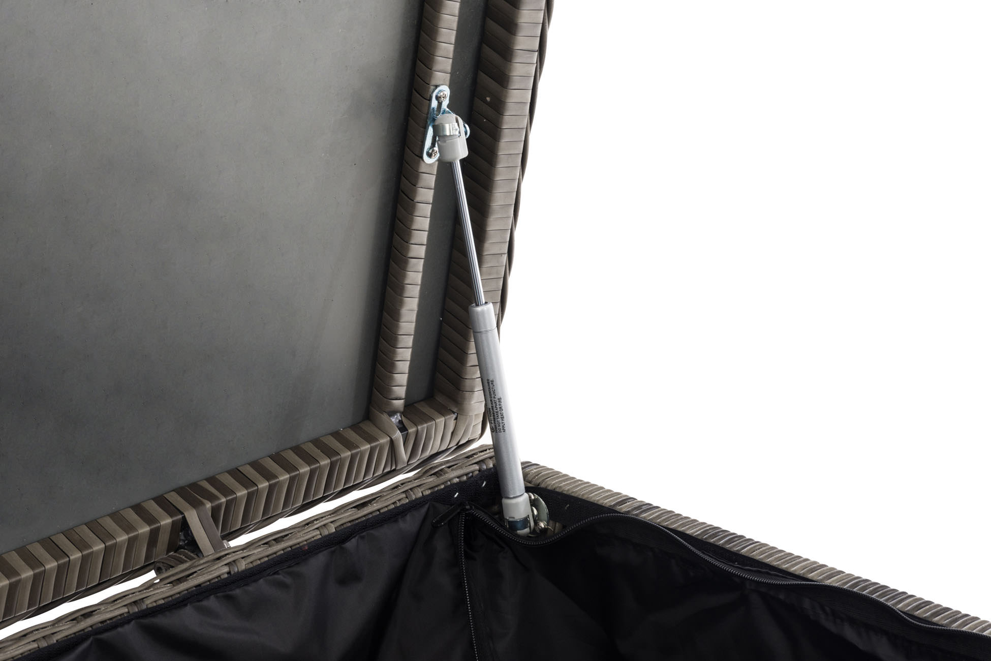 1556100737_79c69c9c2a