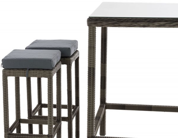 1582013944_68fa3b390e